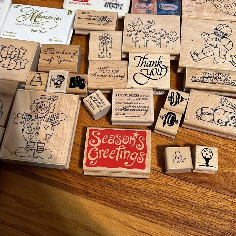30 rubber stamps and 10 ink pads - Picture 3 of 7